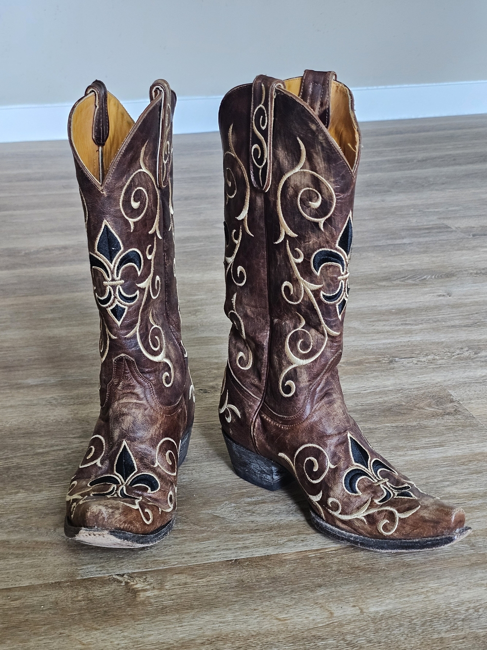 Old Gringo Fleur De Lis Embroidered Brown Leather Western Cowboy Boots Size 8